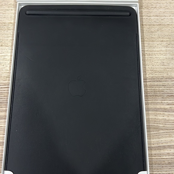 iPad Pro - Picture 4 of 4